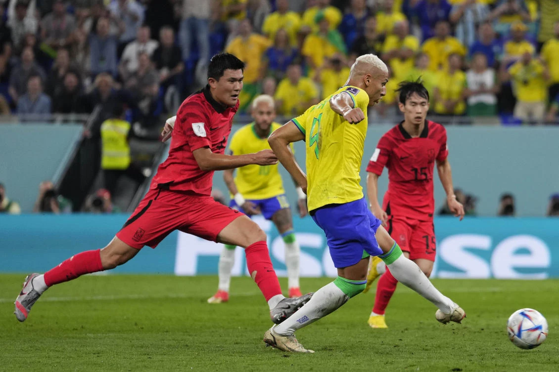 Neymar returns as Brazil brush aside South Korea to reach World Cup quarters