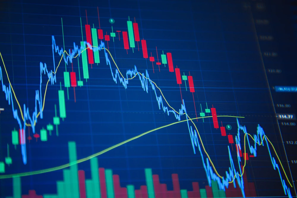 The Capital Goods Index fell 216.36 points 0r 3.98 percent to close at 5,213.3 points. (Shutterstock)