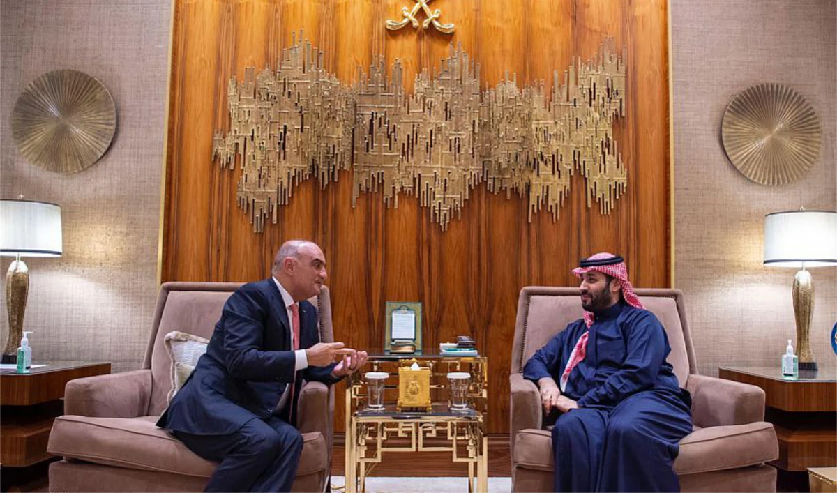 The meeting discussed bilateral relations. (SPA)