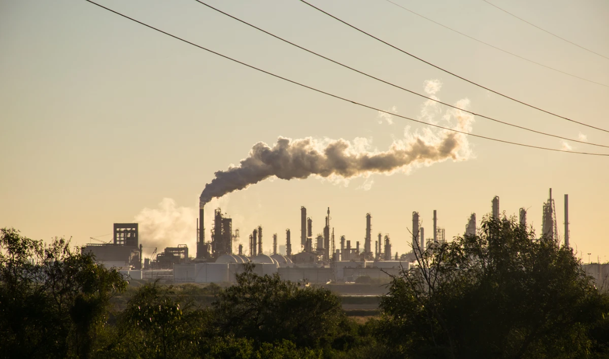The mostly desert country, after decades of war and turmoil, is also suffering worsening climate change shocks from drought and water scarcity to rising temperatures. (Shutterstock)
