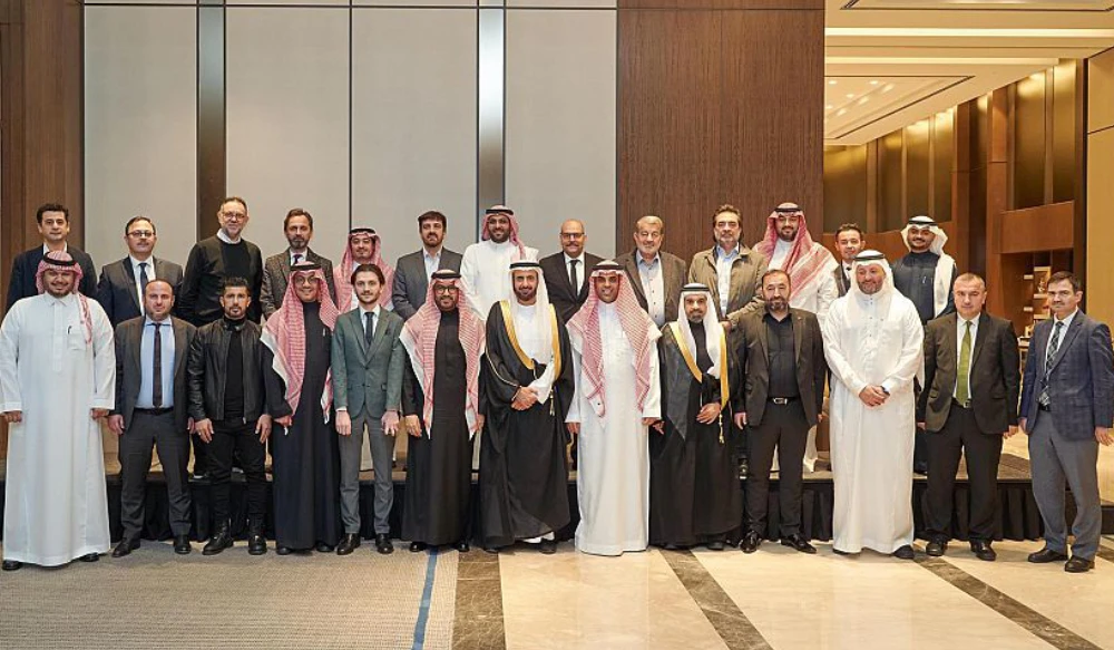Dr. Tawfiq Al-Rabiah pose for a group photo with Saudi and Turkish officials after launching Nusuk platform in Istanbul. (SPA)