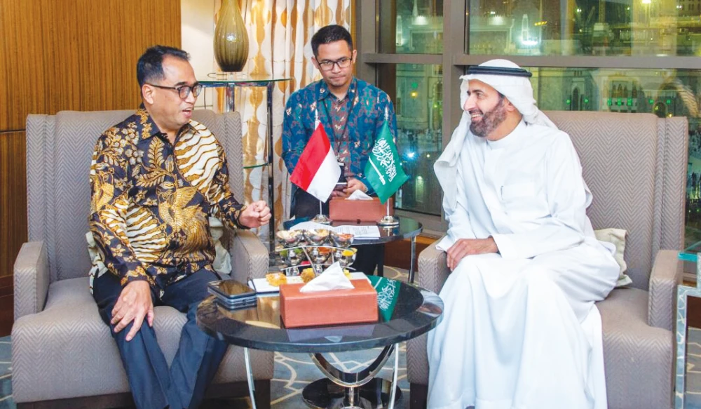 Saudi, Indonesian ministers discuss increasing Umrah trips