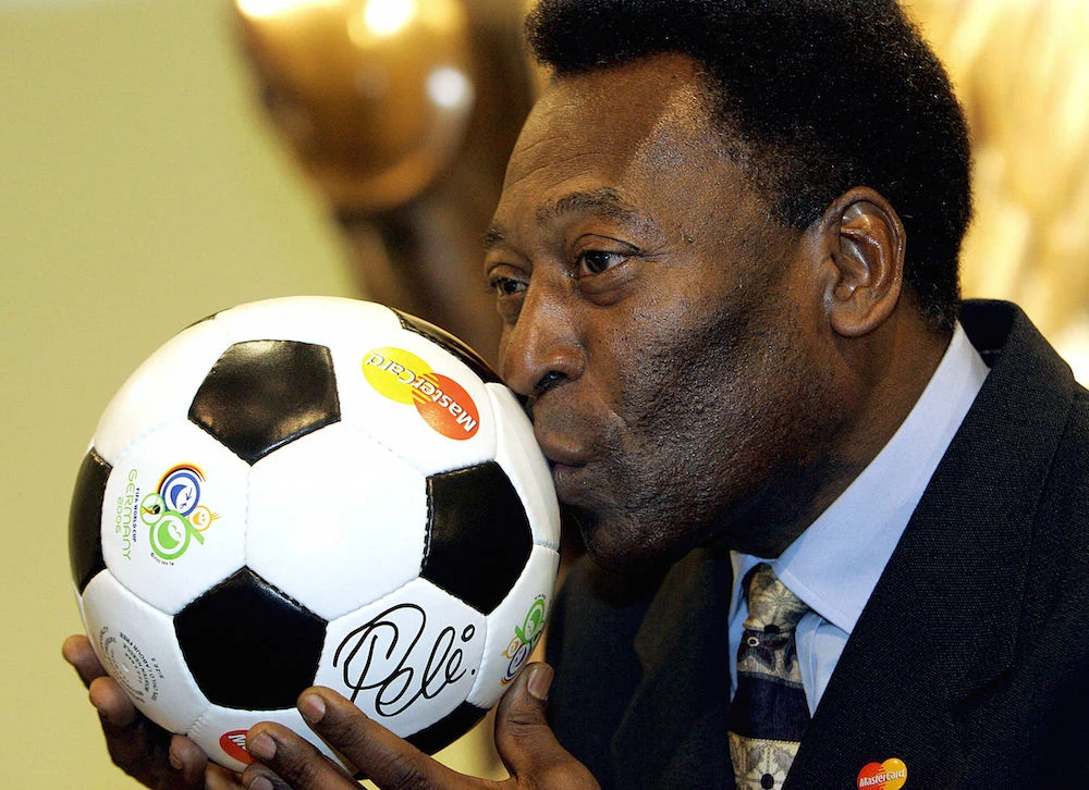 ‘One more night together’: Pele’s daughter shares photo with father