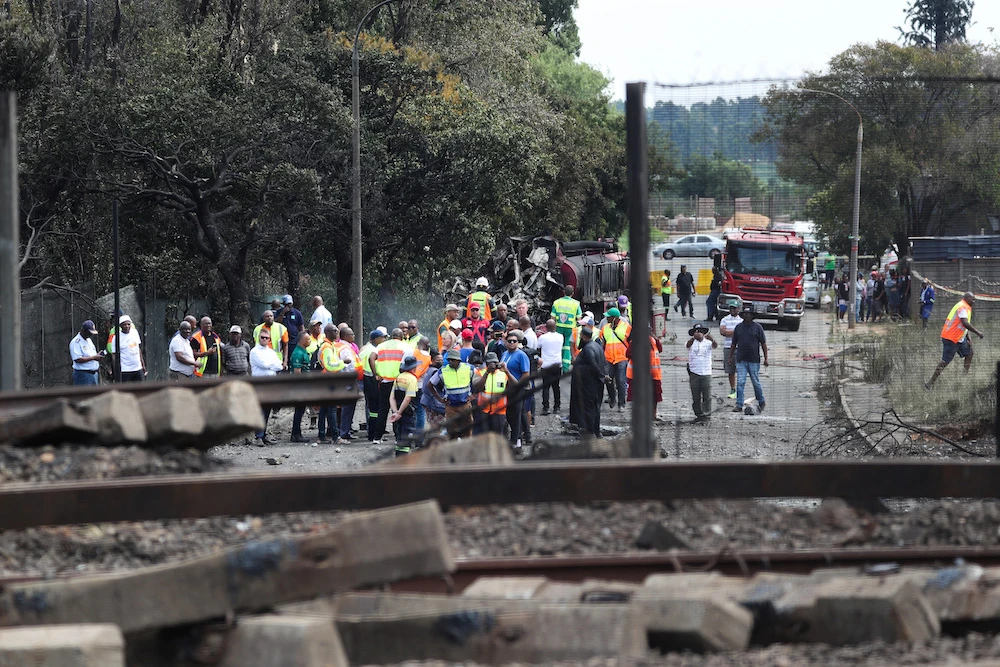 South Africa counts damage, death by tanker truck explosion
