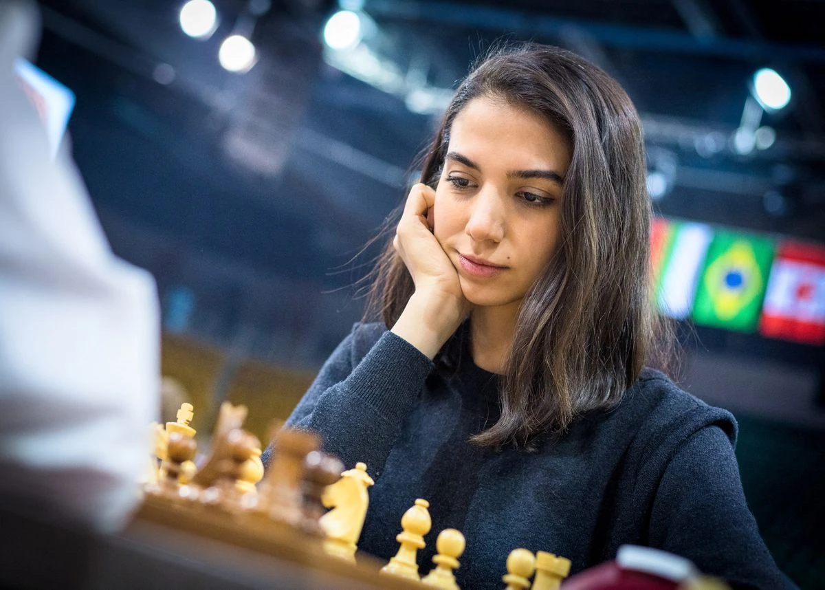 Iranian woman competes at chess tournament without hijab