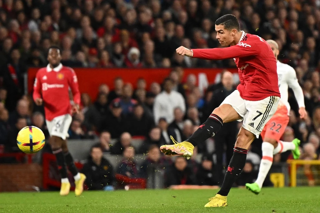 Ronaldo’s two-year deal with the Riyadh giants, after leaving Manchester United, set off a flurry of reactions on social media. (AFP)