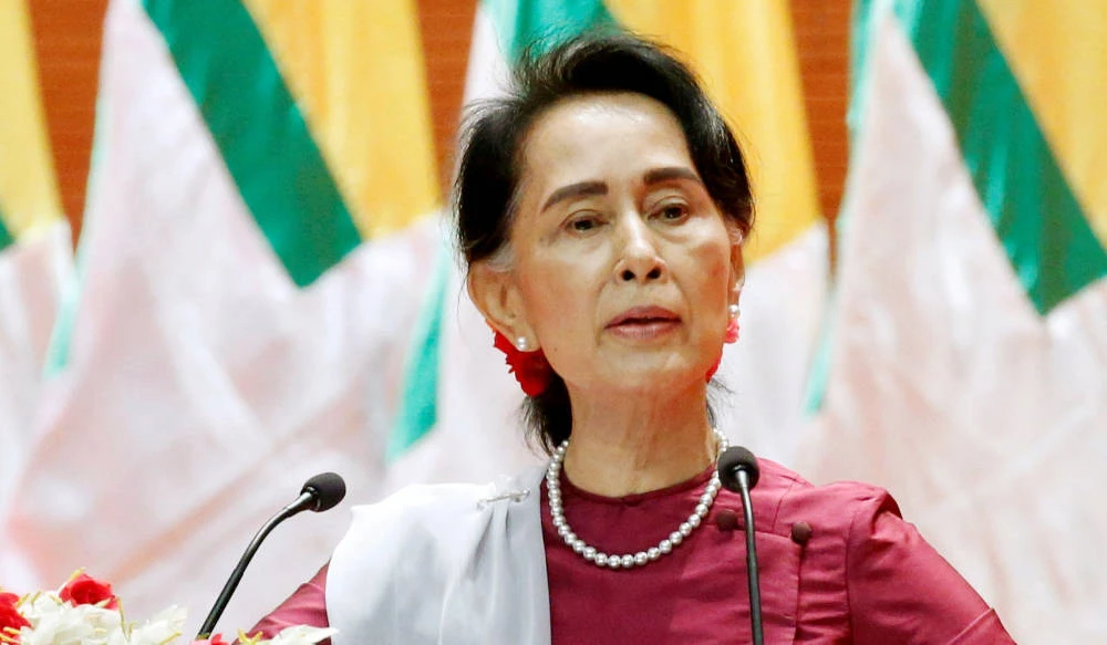 Myanmar State Counselor Aung San Suu Kyi delivers a speech to the nation over Rakhine and Rohingya situation, in Naypyitaw, Myanmar. (REUTERS)