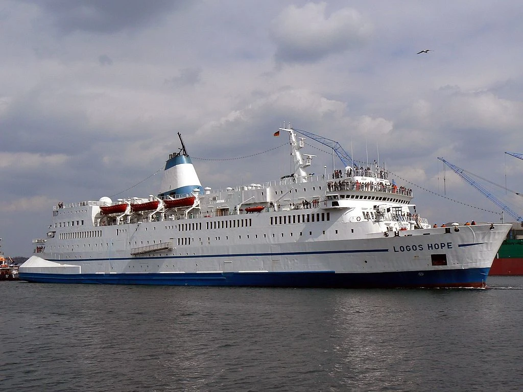 The ship will open its floating exhibition to thousands of daily visitors in what the Suez Canal Economic Zone media office described as a major cultural event. (VollwertBIT, CC BY-SA 3.0, via Wikimedia Commons)