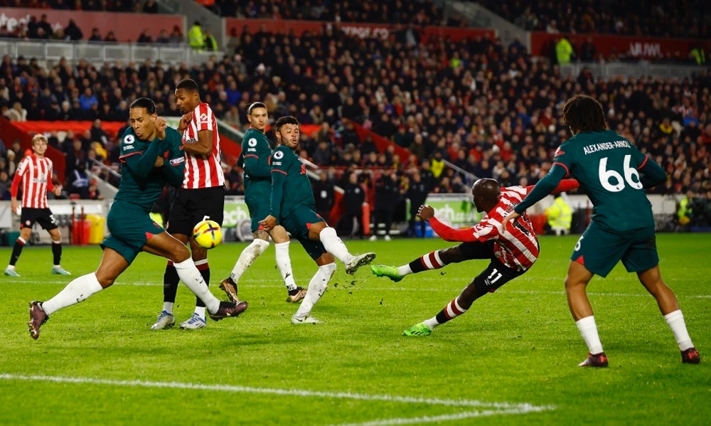 Brentford's Yoane Wissa scores their second goal. (Action Images/Reuters)