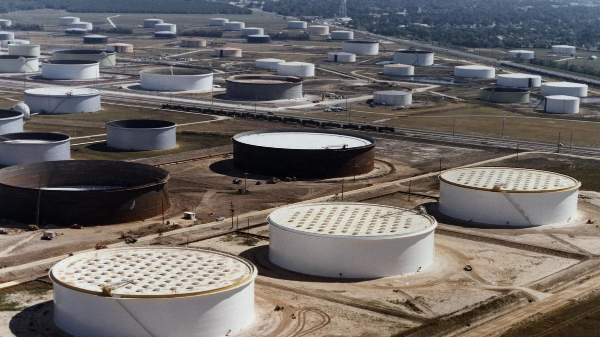 US crude stockpiles build more than expected: EIA