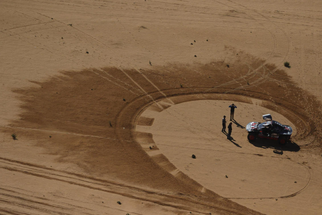 Dakar legend Peterhansel crashes out, Al-Attiyah wins stage six — weather hits Saturday’s stage
