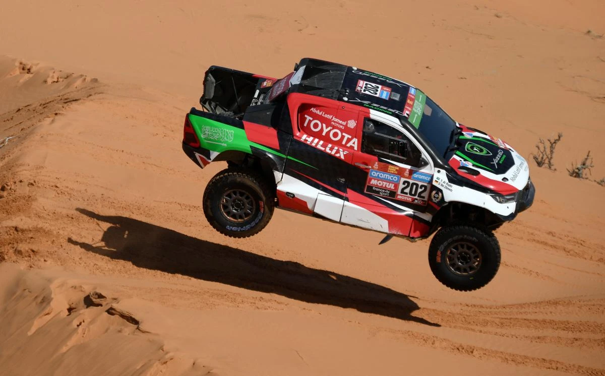Saudi Yazeed Al-Rajhi rebounds from crash to win Dakar Rally 7th stage