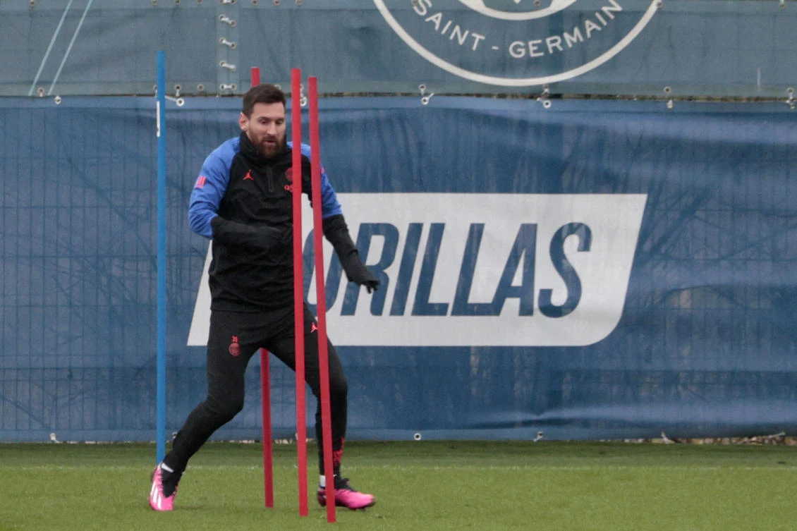 PSG’s Argentine forward Lionel Messi attends a training session at training center Le Camp des Loges in Saint-Germain-en-Laye, outside Paris, on January 10, 2023. (AFP)