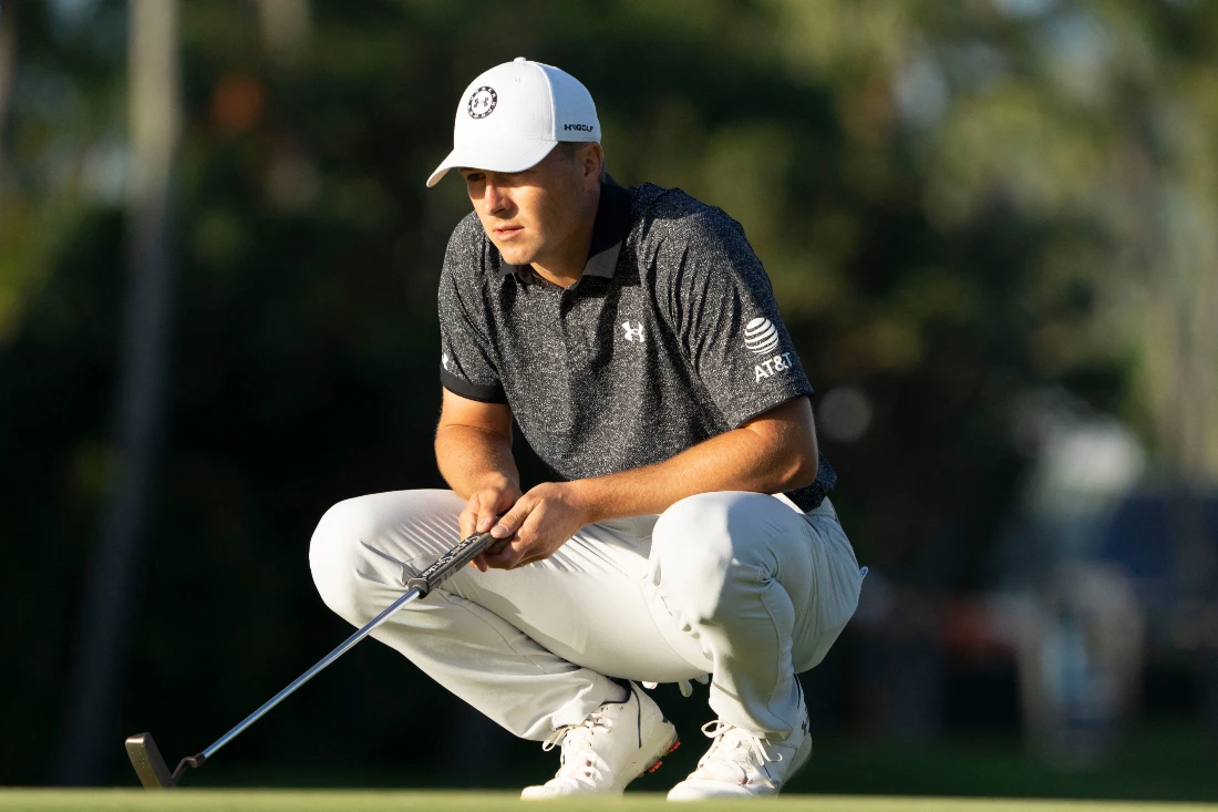 Spieth in three-way tie for lead at Sony Open