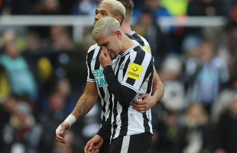 Newcastle boss Howe hopes ankle injury to ‘tearful’ Bruno Guimaraes is not ‘long term’