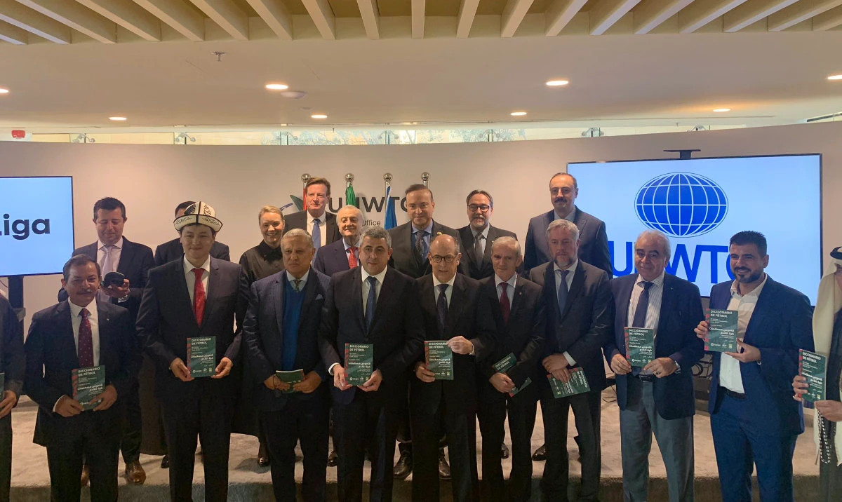 Spanish-Arabic football dictionary launched in Riyadh. (AN photo by Rashid Hassan)