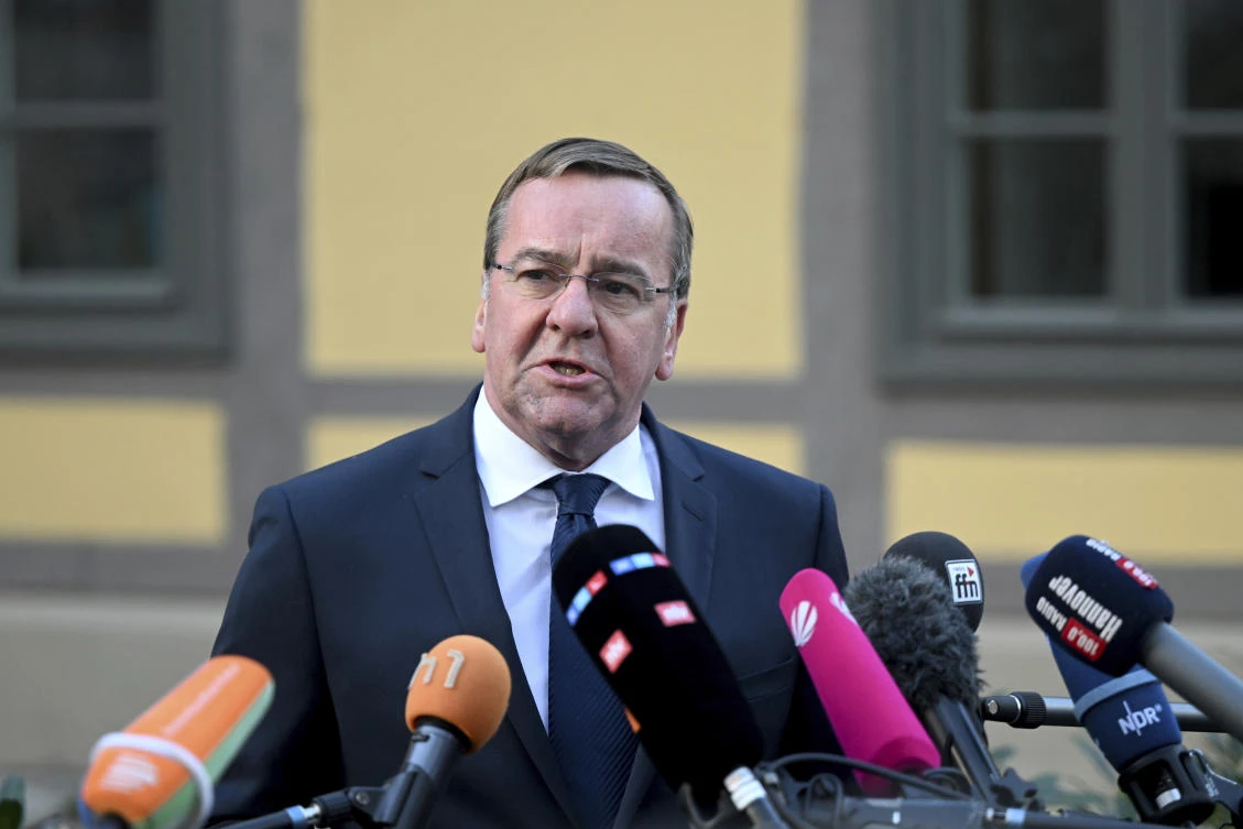Germany to appoint regional official as defense minister