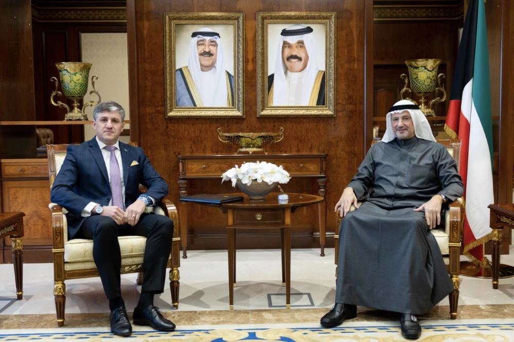 Kuwait’s Foreign Minister Sheikh Salem Al-Abdullah Al-Jaber Al-Sabah met with the Ukrainian Ambassador to Kuwait Oleksandr Balanutsa to discuss the latest war developments. (KUNA)