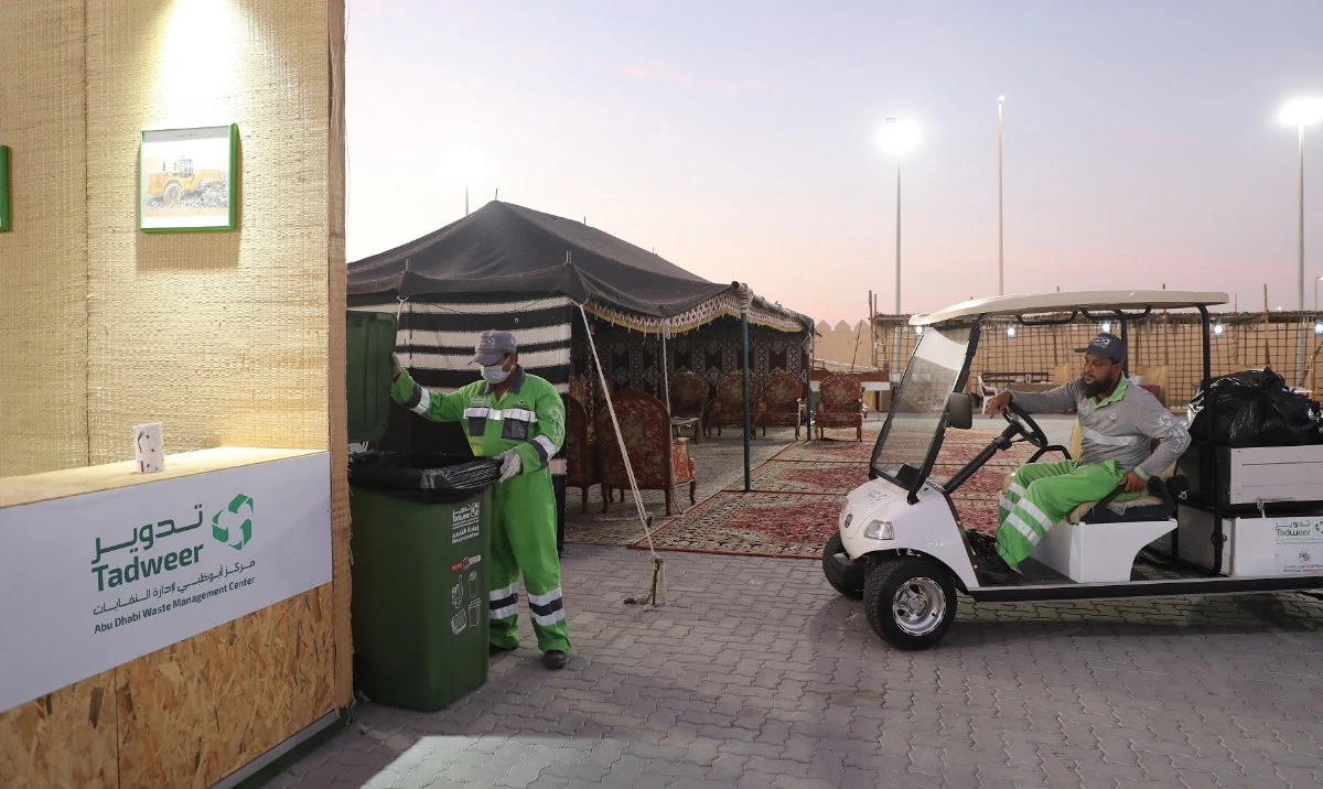 The six-year contracts cover the collection of solid waste, transportation services, public cleaning services, and waste container management. (Credit: WAM)