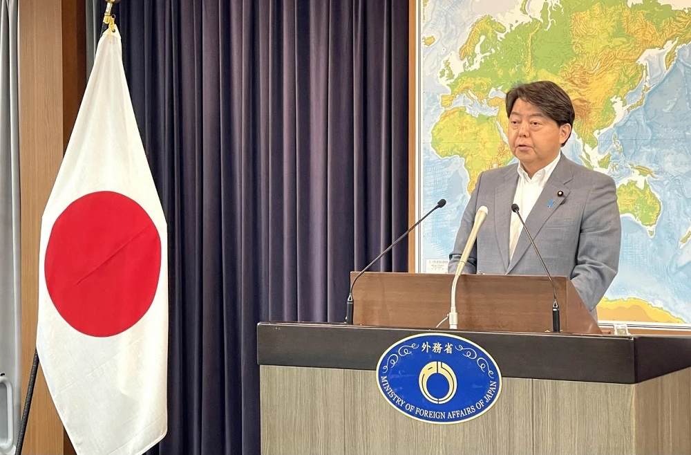 Japan’s Foreign Minister expresses concern over Israeli-Palestinian tensions
