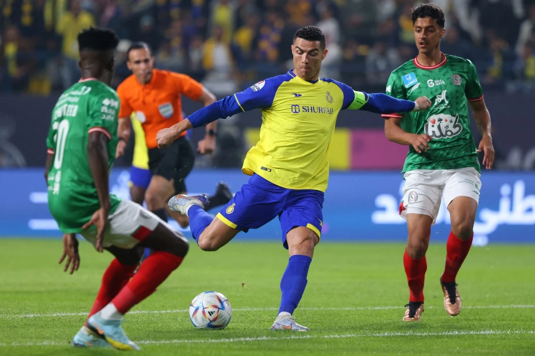 Ronaldo was active as Al-Nassr defeated Ettifaq 1-0 to move back to the top of the table above Al-Hilal. (FILE/AFP)