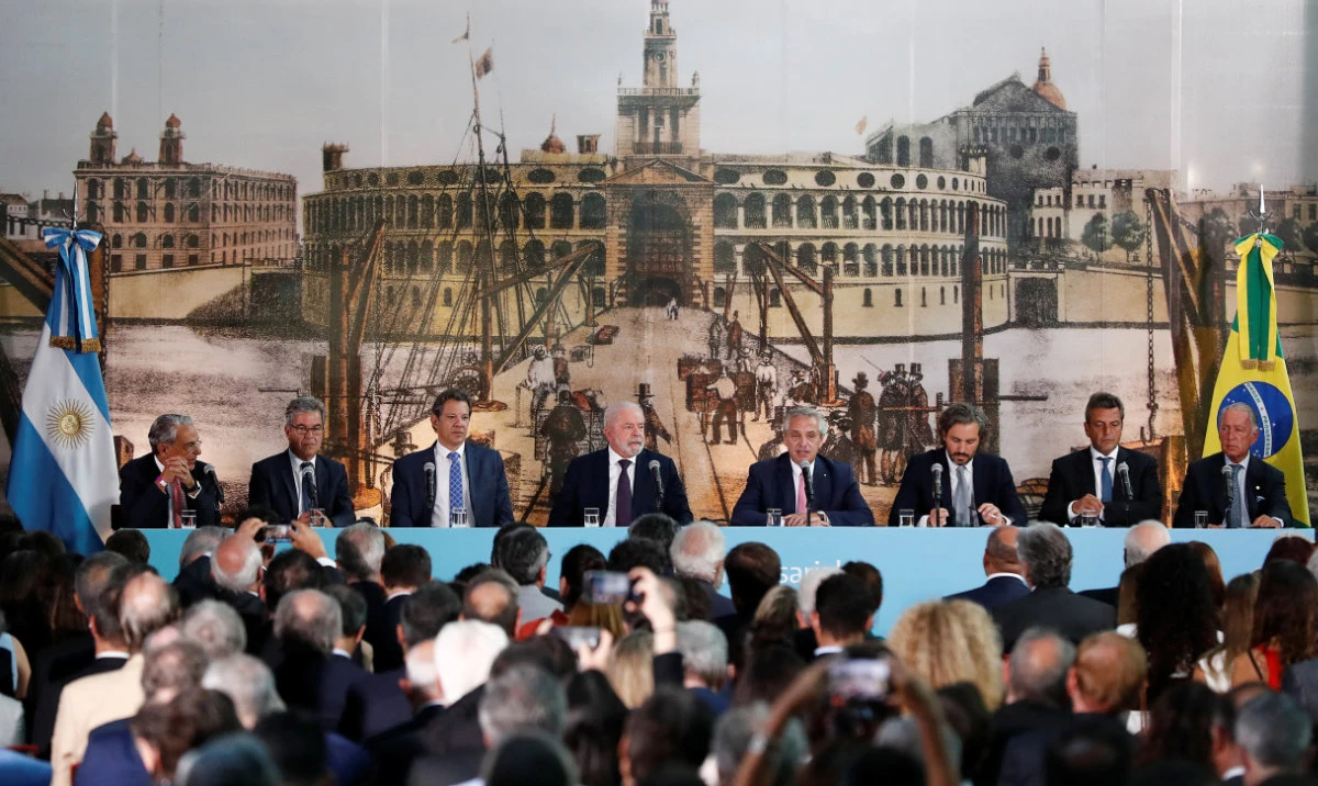 Proposed Brazil-Argentina common currency is met with doubts