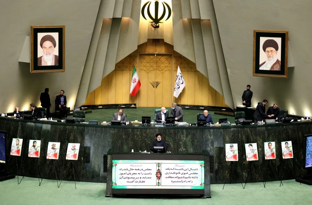 Iran slaps new sanctions on EU, UK in tit-for-tat move
