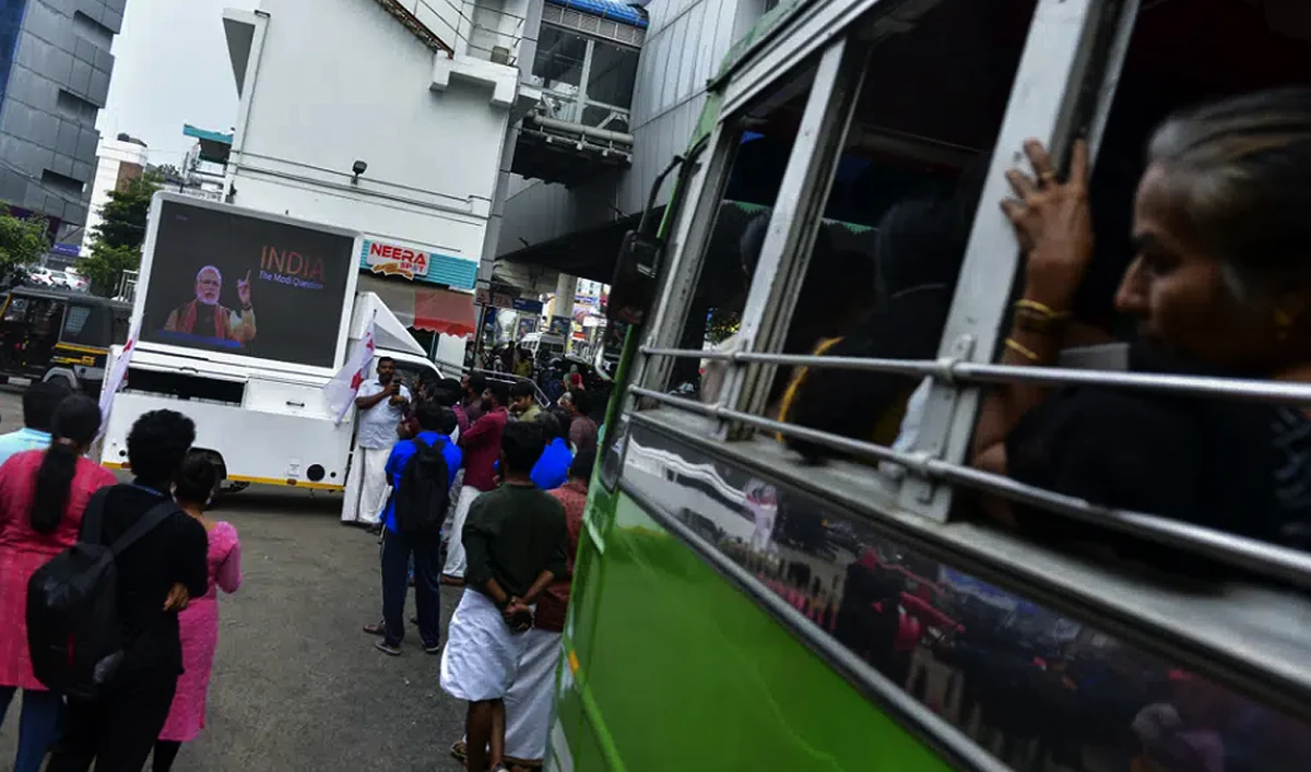 Defiant Indian students to hold more screenings of BBC documentary on Modi