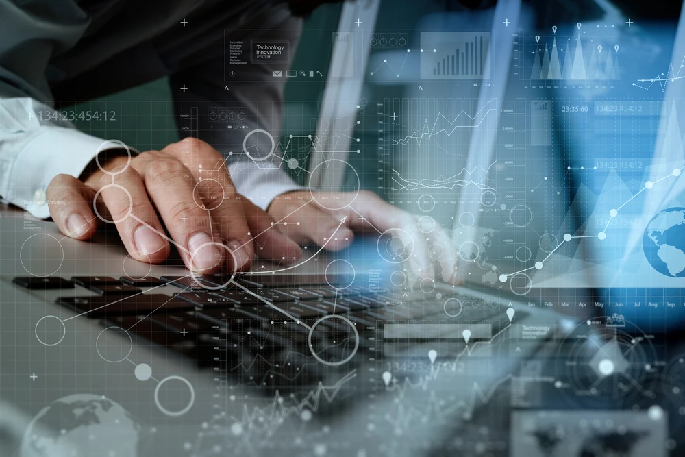The public, interested parties, and specialists can register their opinions on the project through the National Competitiveness Center’s consultation platform (Shutterstock)