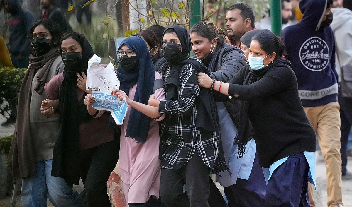 Indian police detain students for screening Modi documentary