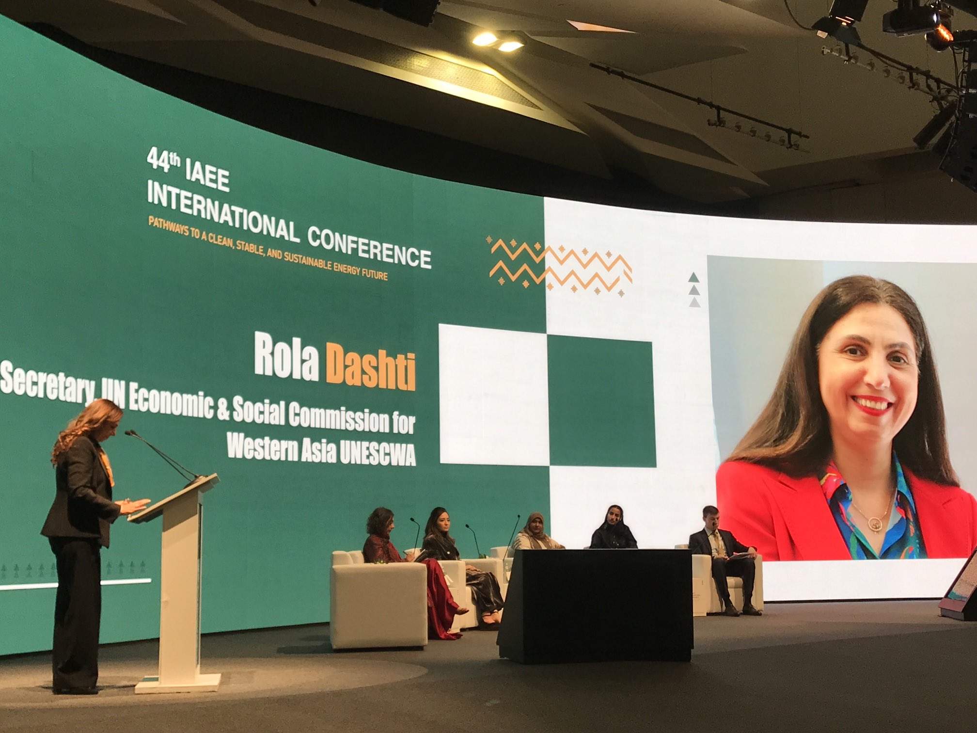 Dashti praised Saudi Arabia for its green initiatives, measures taken for green energy transition, commitment to circular carbon economy, and scaling up the hydrogen energy program.