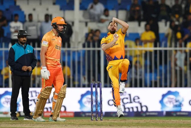 Chris Woakes of Sharjah Warriors bowls during the DP World International League T20 match against Gulf Giants on February 6, 2023. (Supplied)