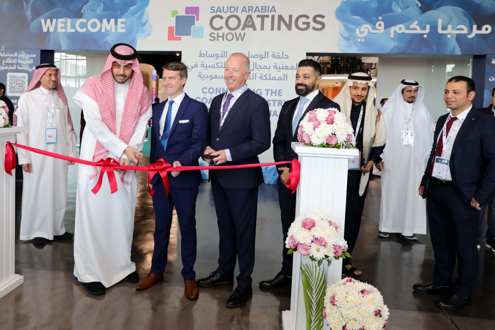 international companies attending to network for business opportunities (AN)