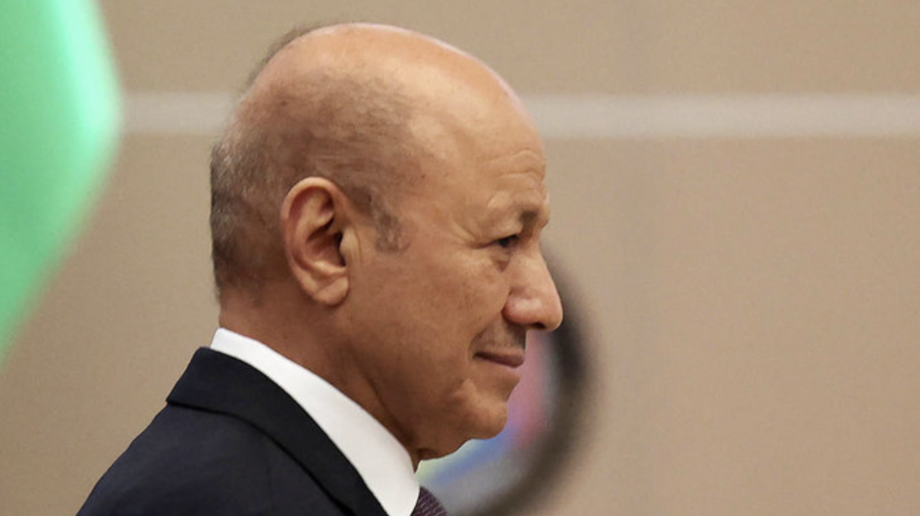 During a meeting with European Council President Charles Michel at the EU headquarters in Brussels, Al-Alimi said the bloc should send funds to Yemen. (AFP/File Photo)