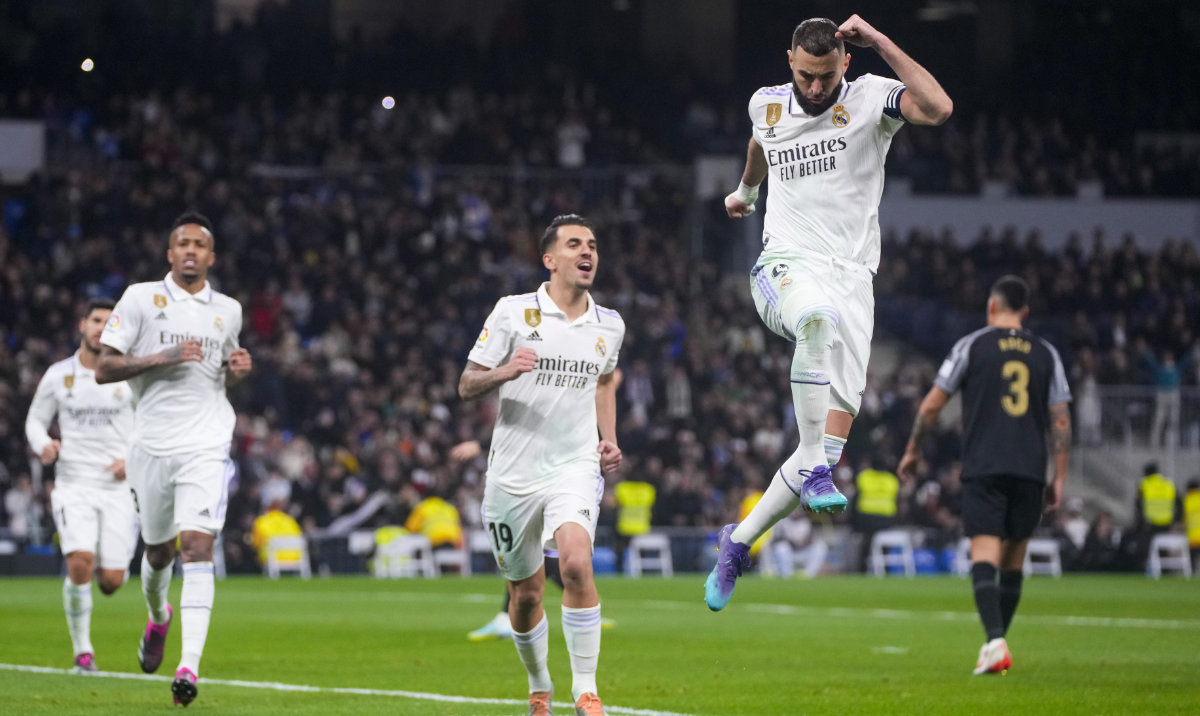 Real Madrid's Karim Benzema celebrates scoring his side's 3rd goal from the penalty spot during Spanish La Liga soccer match against Elche CF at the Santiago Bernabeu stadium in Madrid Wednesday. (AP)
