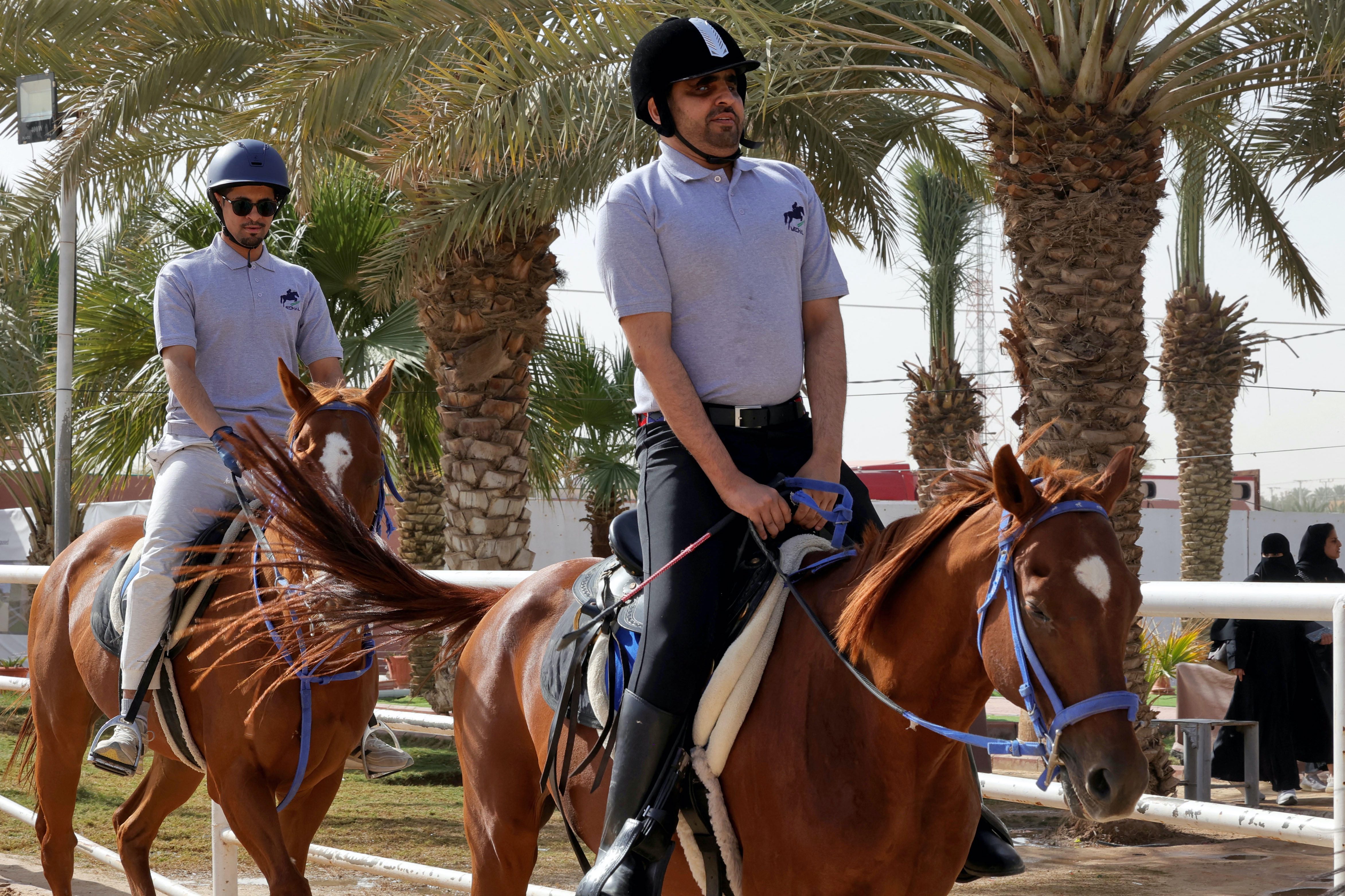 Blind Saudi horseman clears jumps to gain recognition