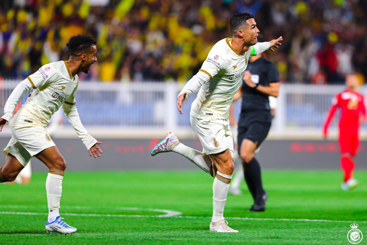 Cristiano Ronaldo and his Al-Nassr teammates celebrate after beating Damac 3-0 away from home in their Roshn Super League game on Feb. 25, 2023. (Twitter: @AlNassrFC_EN)