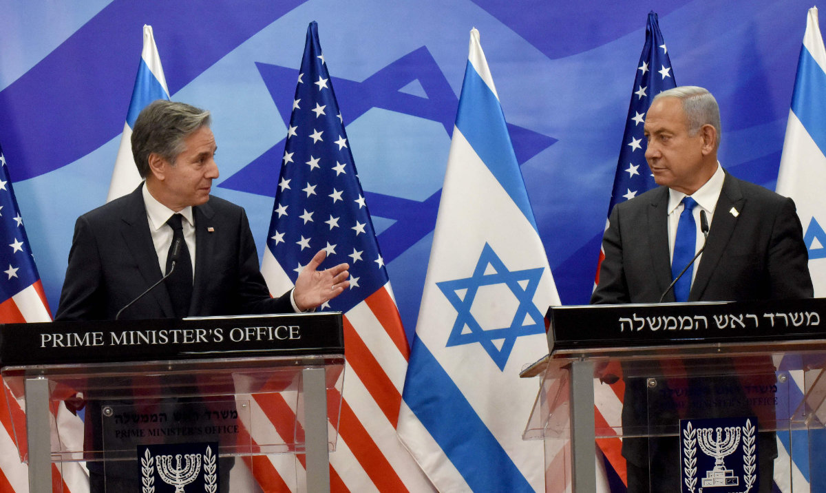 US Secretary of State Antony Blinken (L) and Israeli Prime Minister Benjamin Netanyahu. (AFP)