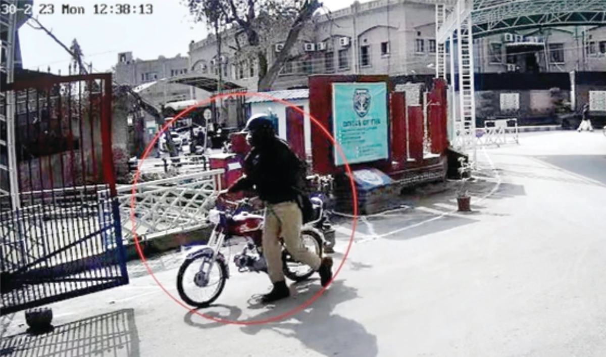 Police chief says Peshawar mosque suicide bomber entered police precinct in uniform
