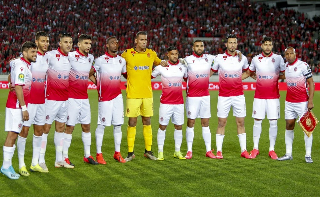 Wydad Casablanca's starting eleven pose (AFP)