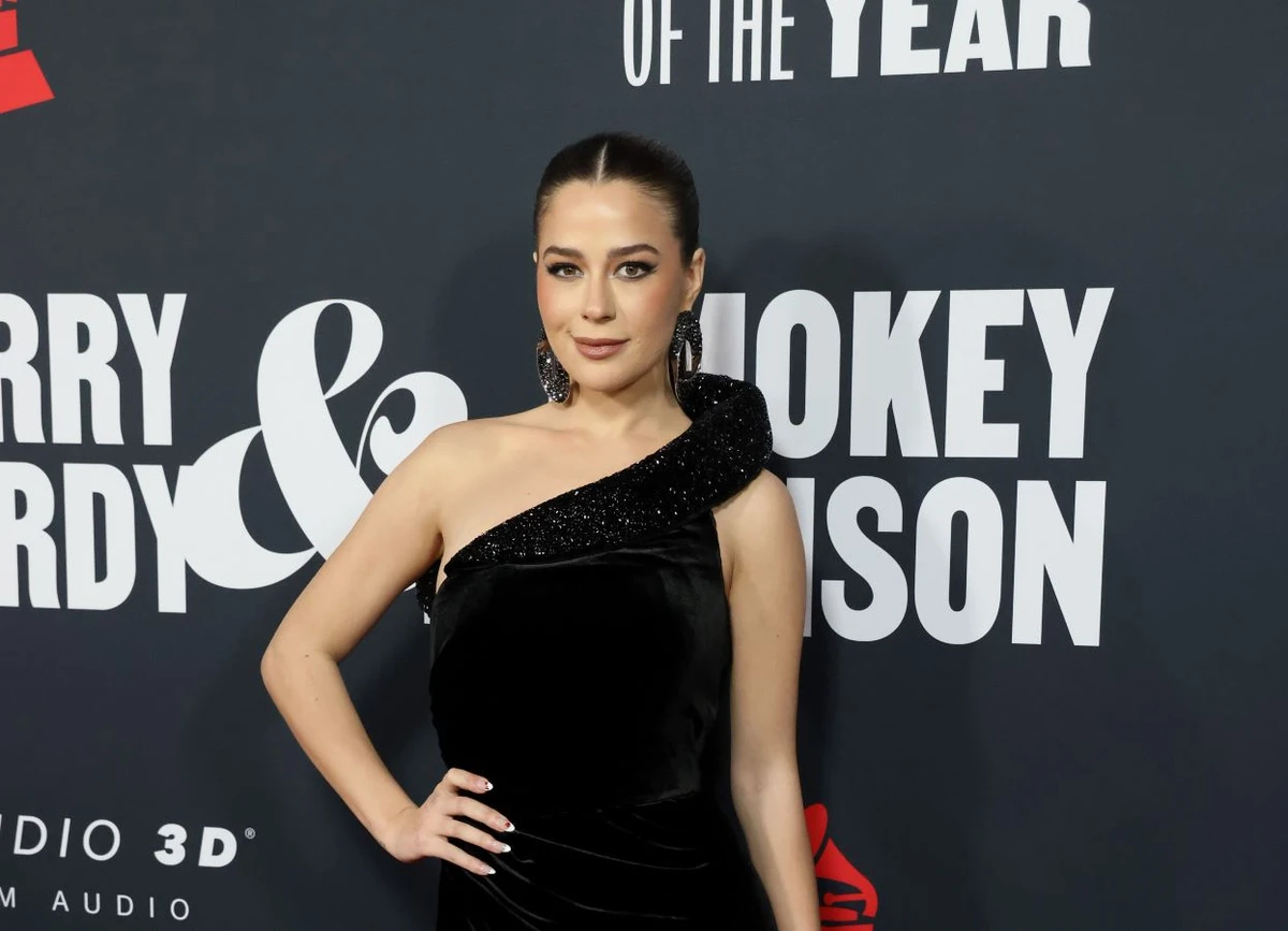 US actress and social media star Tessa Brooks showed off a sleek look by Saudi designer Eman Alajlan. (Getty Images)