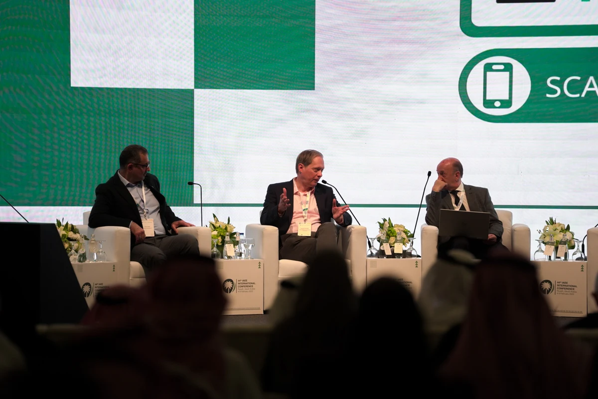 Technology, regulatory and cost factors to drive green transportation developments, say IEAA conference panelists