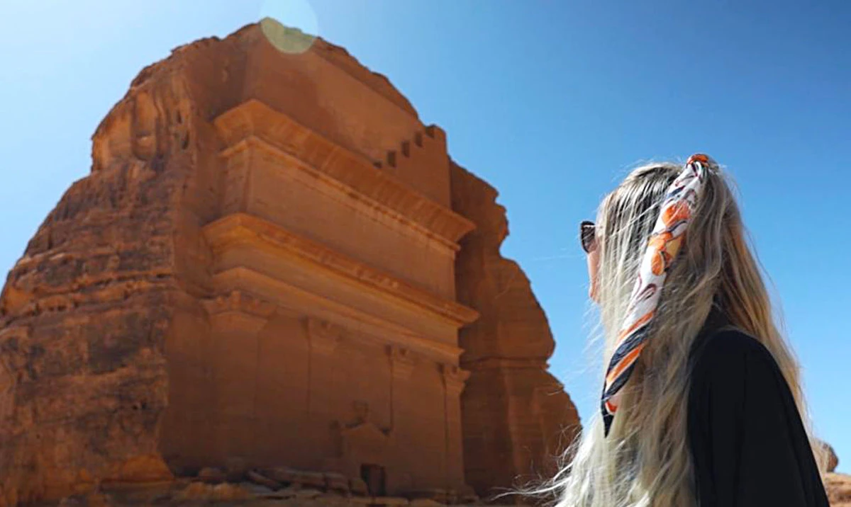 The program aims to motivate innovative creators in photography, supporting talents and enriching media content, in addition to promoting prominent historical attractions.