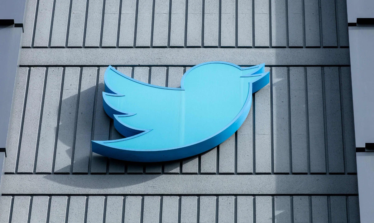 Thousands of Twitter users on February 8, 2023, reported problems using the platform as the Elon Musk-owned social network began letting paying users post tweets as long as 4,000 characters. (AFP)