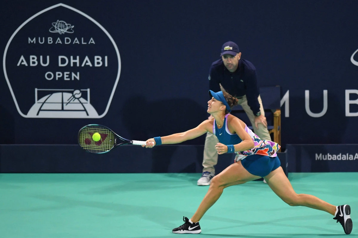 Belinda Bencic of Switzerland returns the ball during her Women's Singles final match against Liudmila Samsonova of Russia in the Mubadala Abu Dhabi Open in Abu Dhabi on Feb.12, 2023. (AFP)