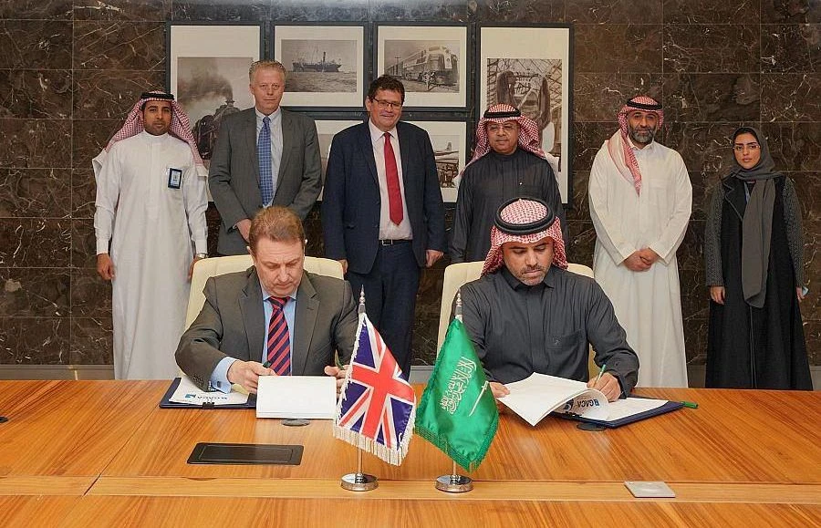 Saudi Arabia and UK sign agreement to modernize aviation safety
