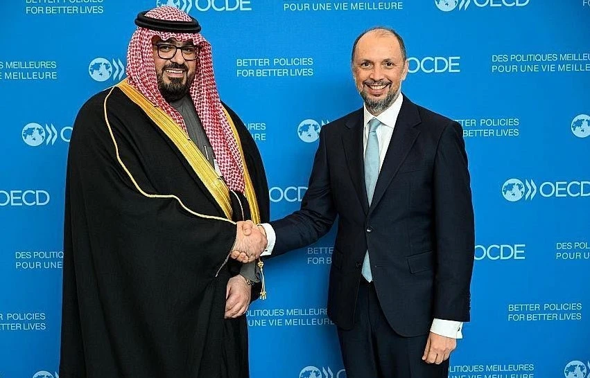 Saudi economy minister meets Moroccan, Austrian, Hungarian ministers in Paris