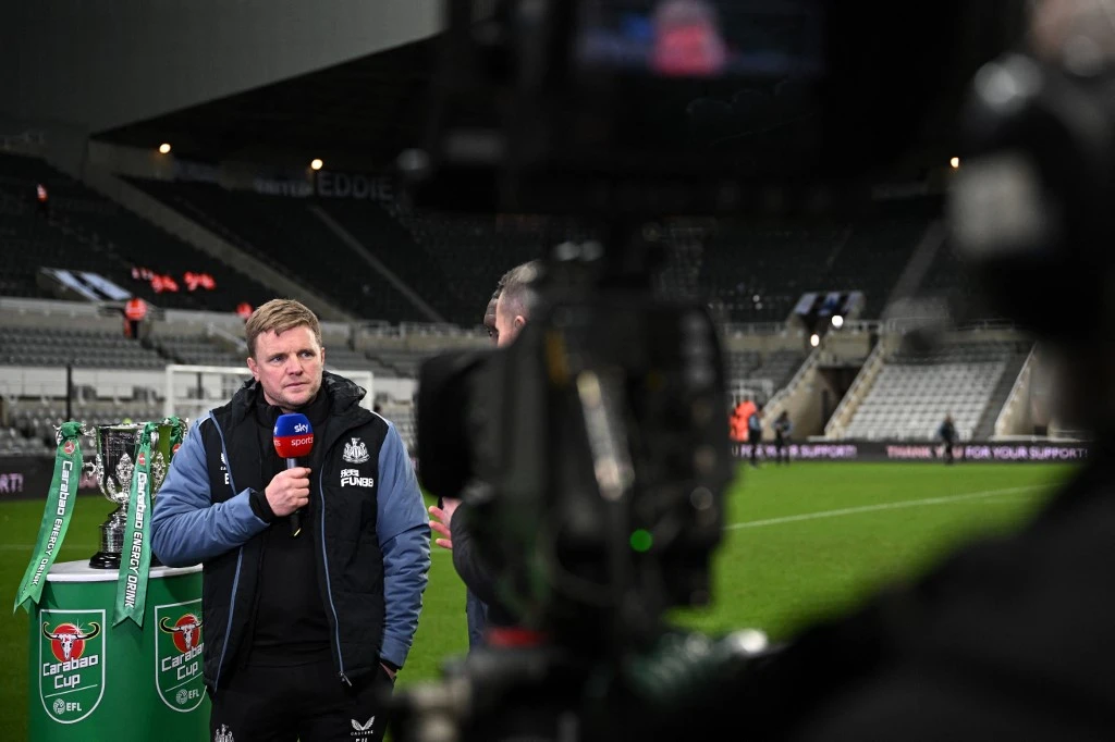 Newcastle head coach Eddie Howe spoke of his ‘respect’ for his Liverpool counterpart, Jurgen Klopp, ahead of The Reds’ visit to St James’ Park on Saturday. (AFP)