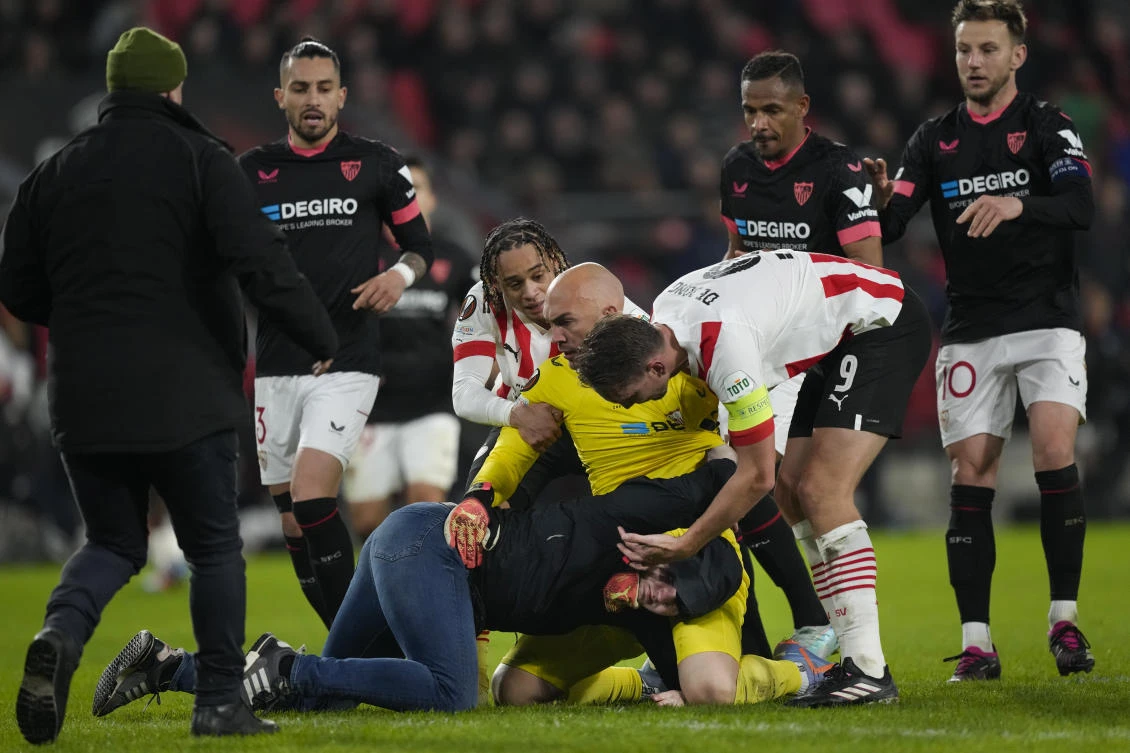 UEFA opens inquiry into fan attack on Sevilla goalkeeper
