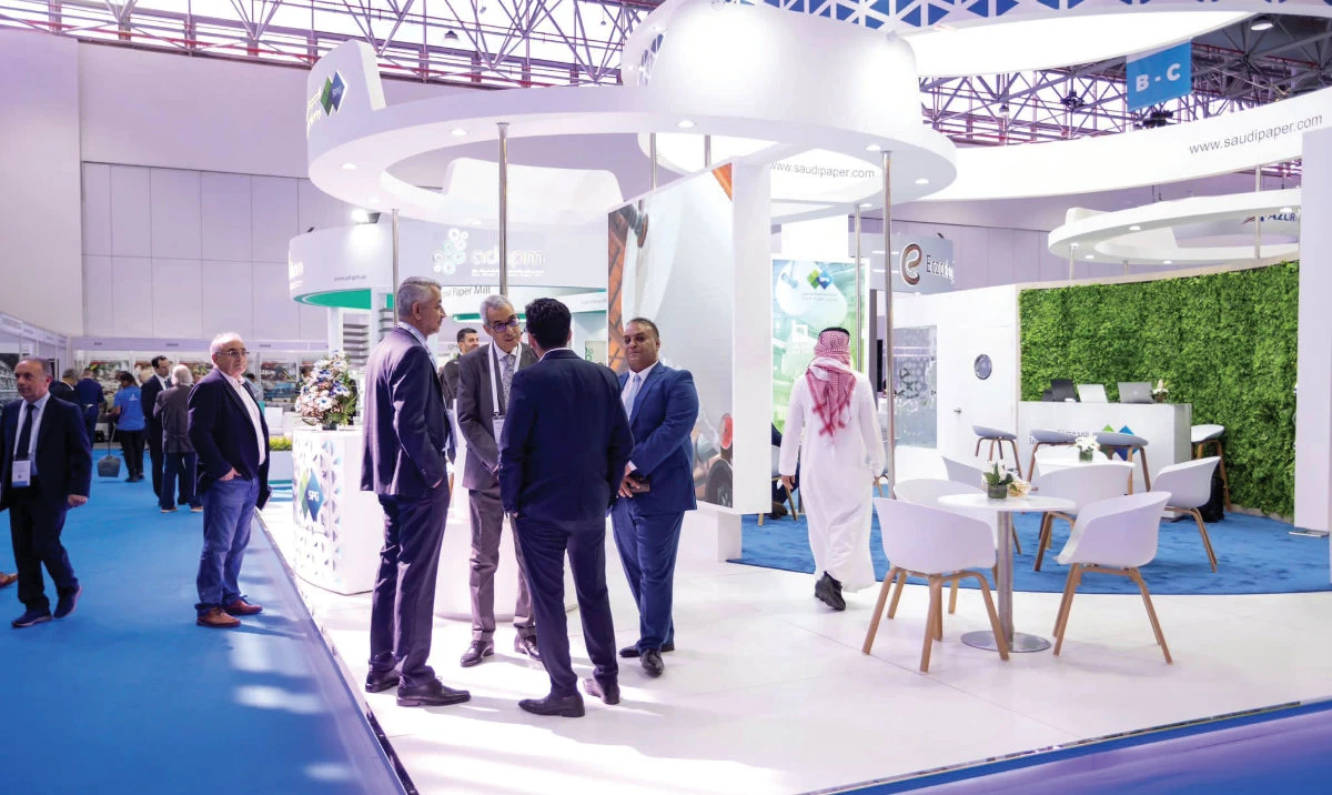 More than 160 companies from 30 countries, including prestigious international and regional paper companies, participated in the eighth edition of the exhibition.